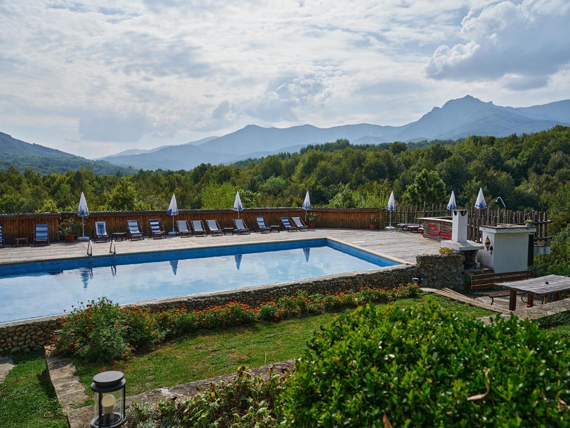 Hotel Tihiat Kat Apriltsi  Εξωτερικό φωτογραφία