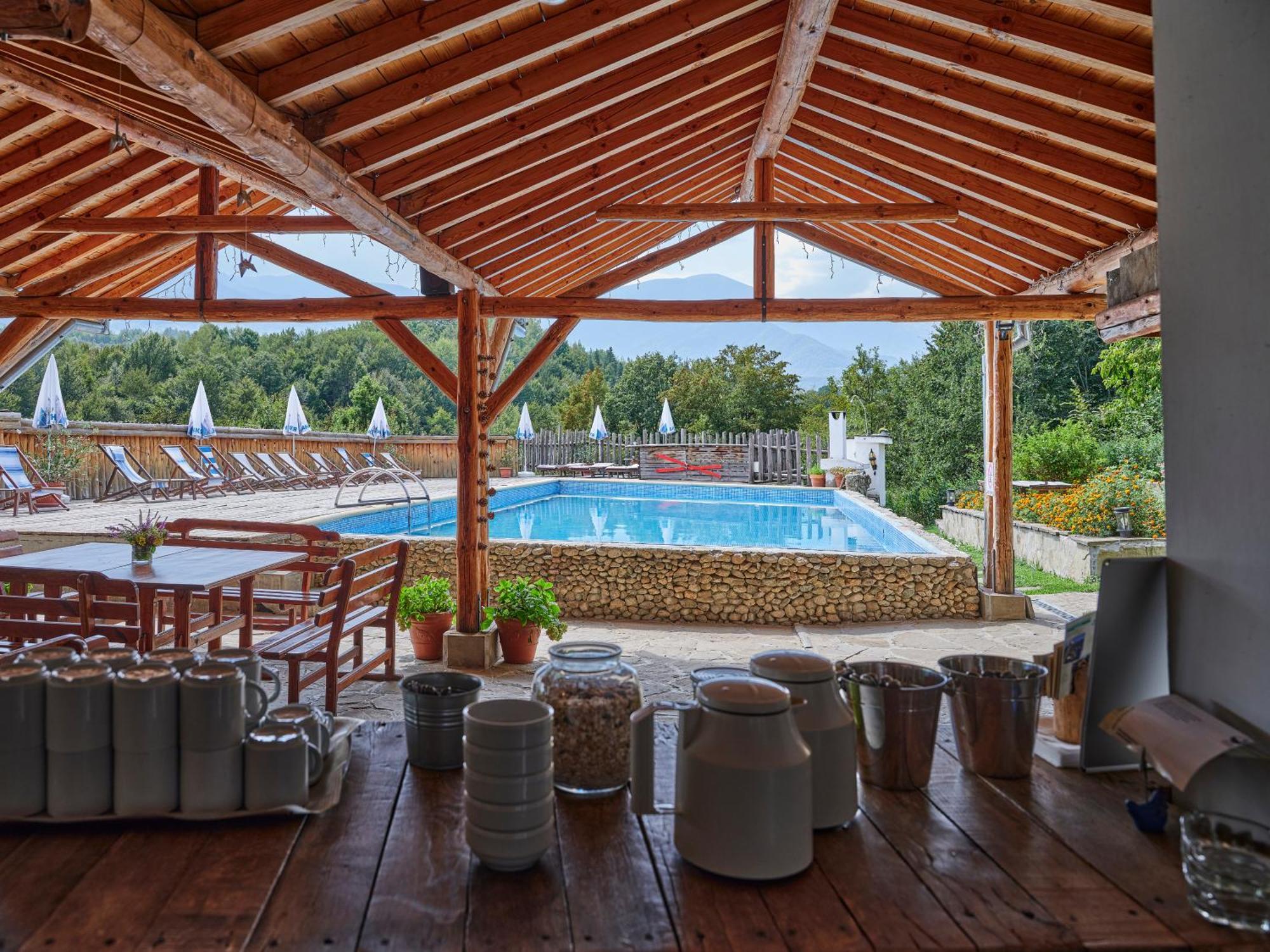 Hotel Tihiat Kat Apriltsi  Εξωτερικό φωτογραφία